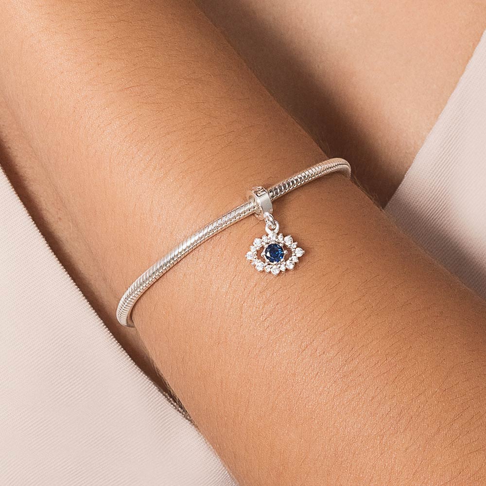 SILVER PENDANT WITH ZIRCONIA